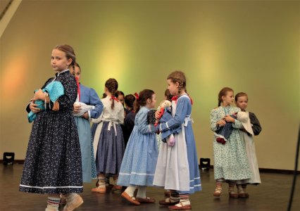 Fragment pierwszego dnia 32. Przeglądu Dziecięcych Zespołów Folklorystycznych